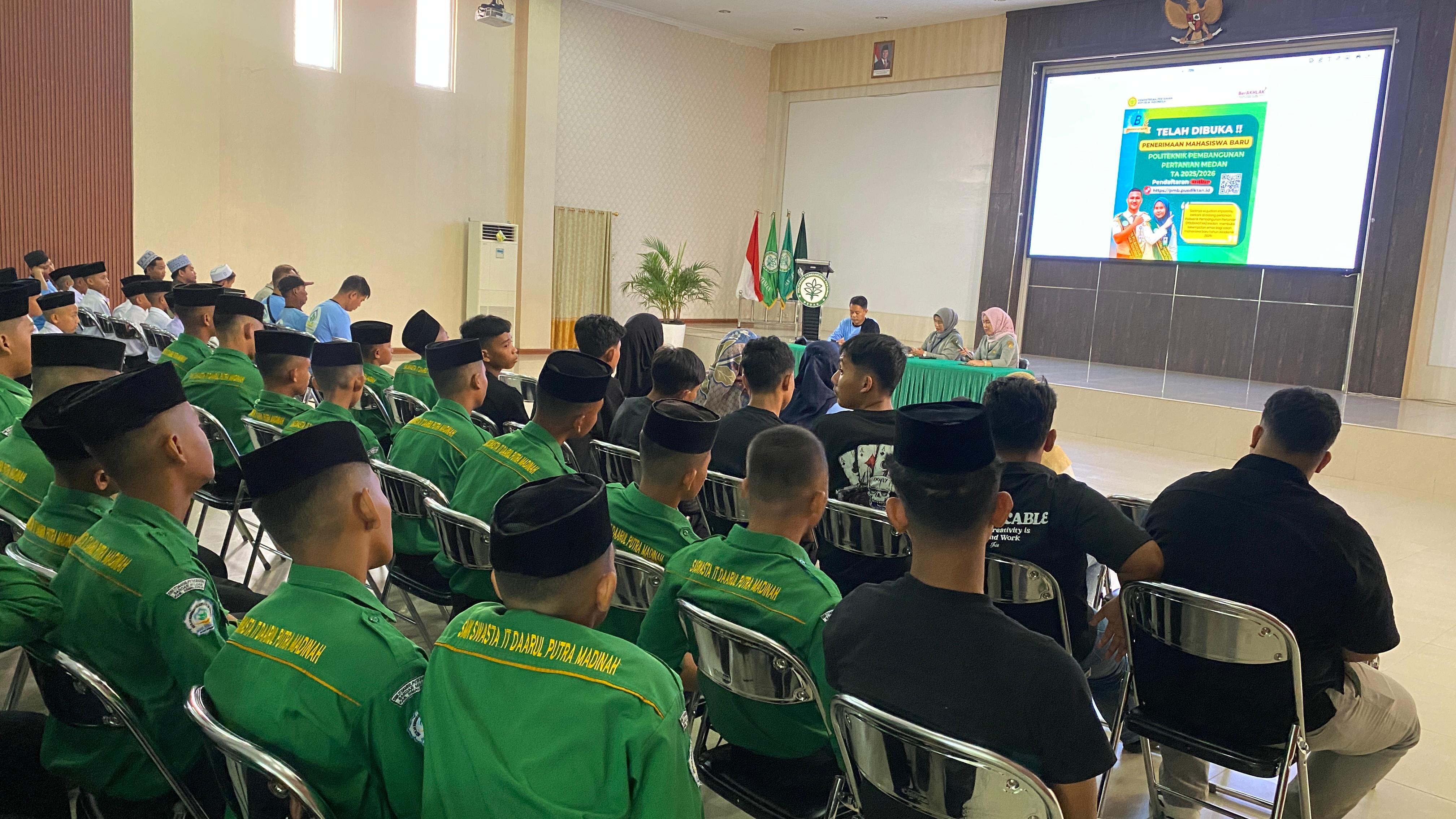  Regenerasi Petani, Polbangtan Kementan Perkenalkan Pertanian kepada Siswa Ponpes